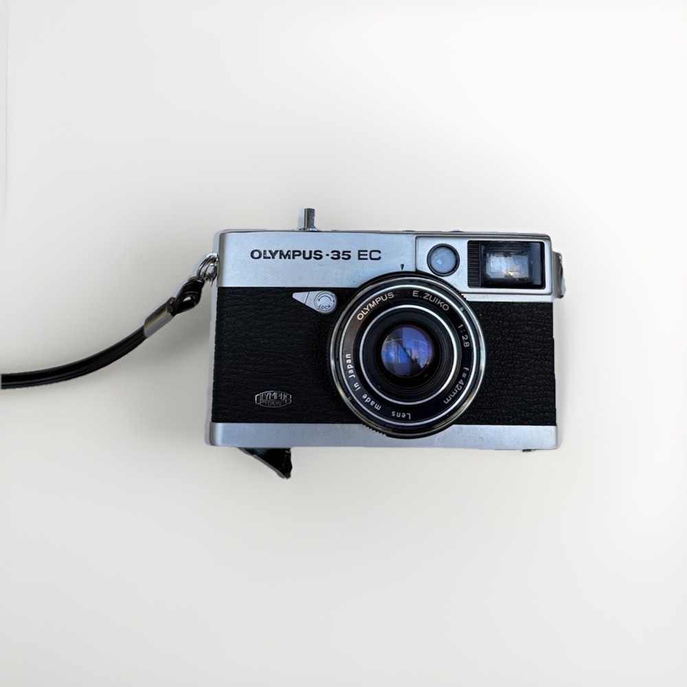 Olympus 35 EC 35mm Film Camera 42mm f/2.8 Untested Vintage Japan